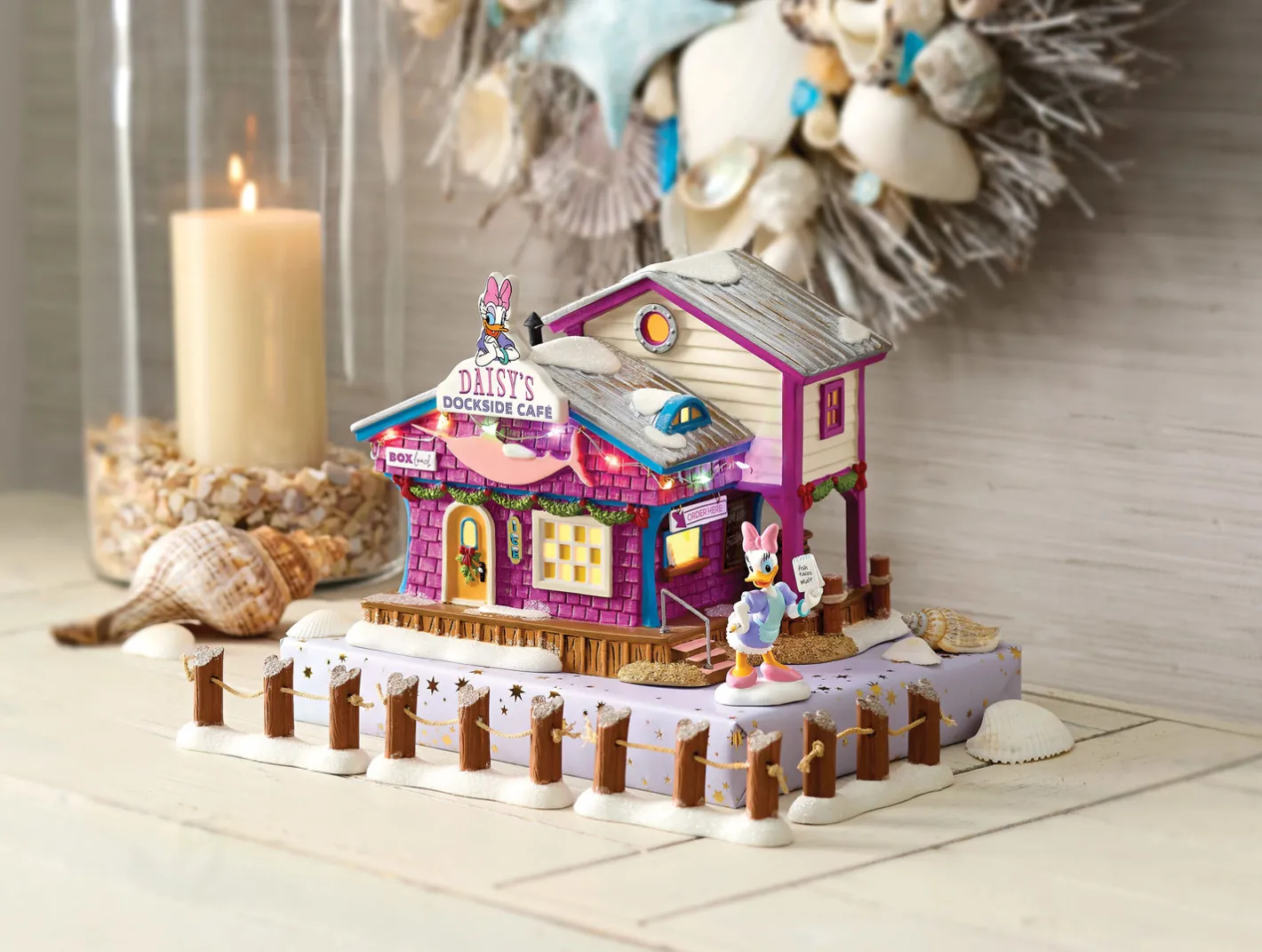 Department 56 Disney Daisy Dockside Cafe Full Set