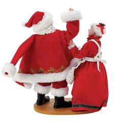 Department 56 Possible Dreams Santa Santa's New Suit Figure 6015877