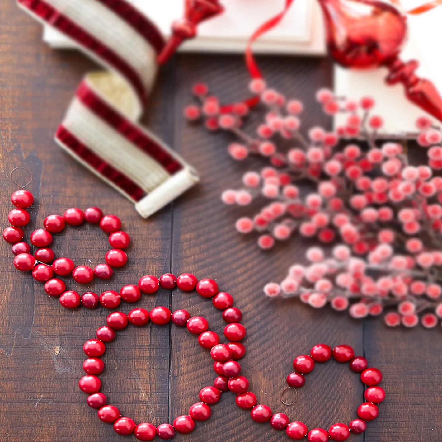 Raz Imports Raz 4' Red Berry Ball Christmas Tree Garland G4206719 Hot