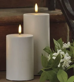Raz Imports Uyuni 3" x 5" or 7" Flat Top Moving Flame White Outdoor Pillar Battery Candle New