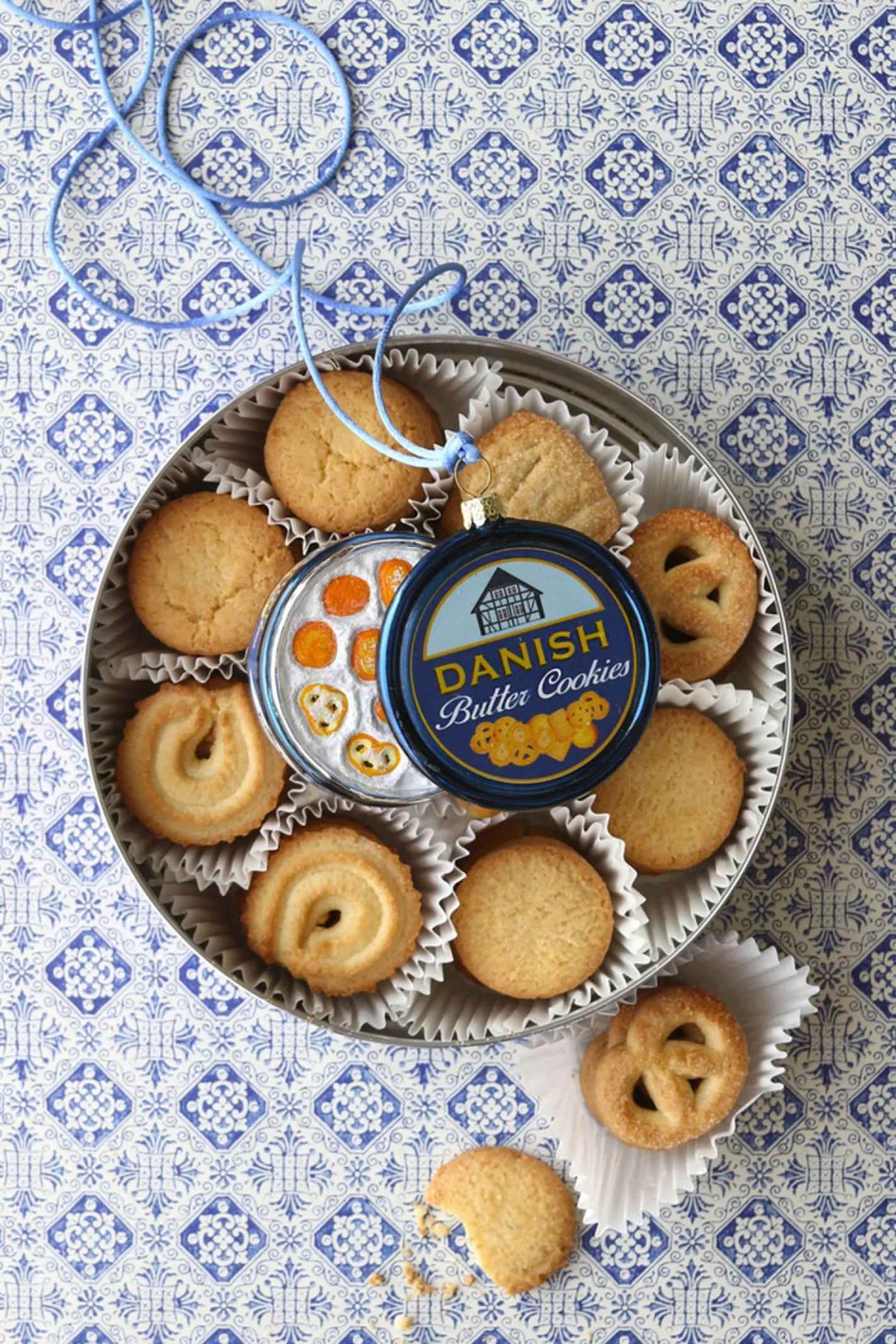 Cody Foster Co Cody Foster 4" Danish Butter Cookies Glass Christmas Ornament GO-8847 Outlet