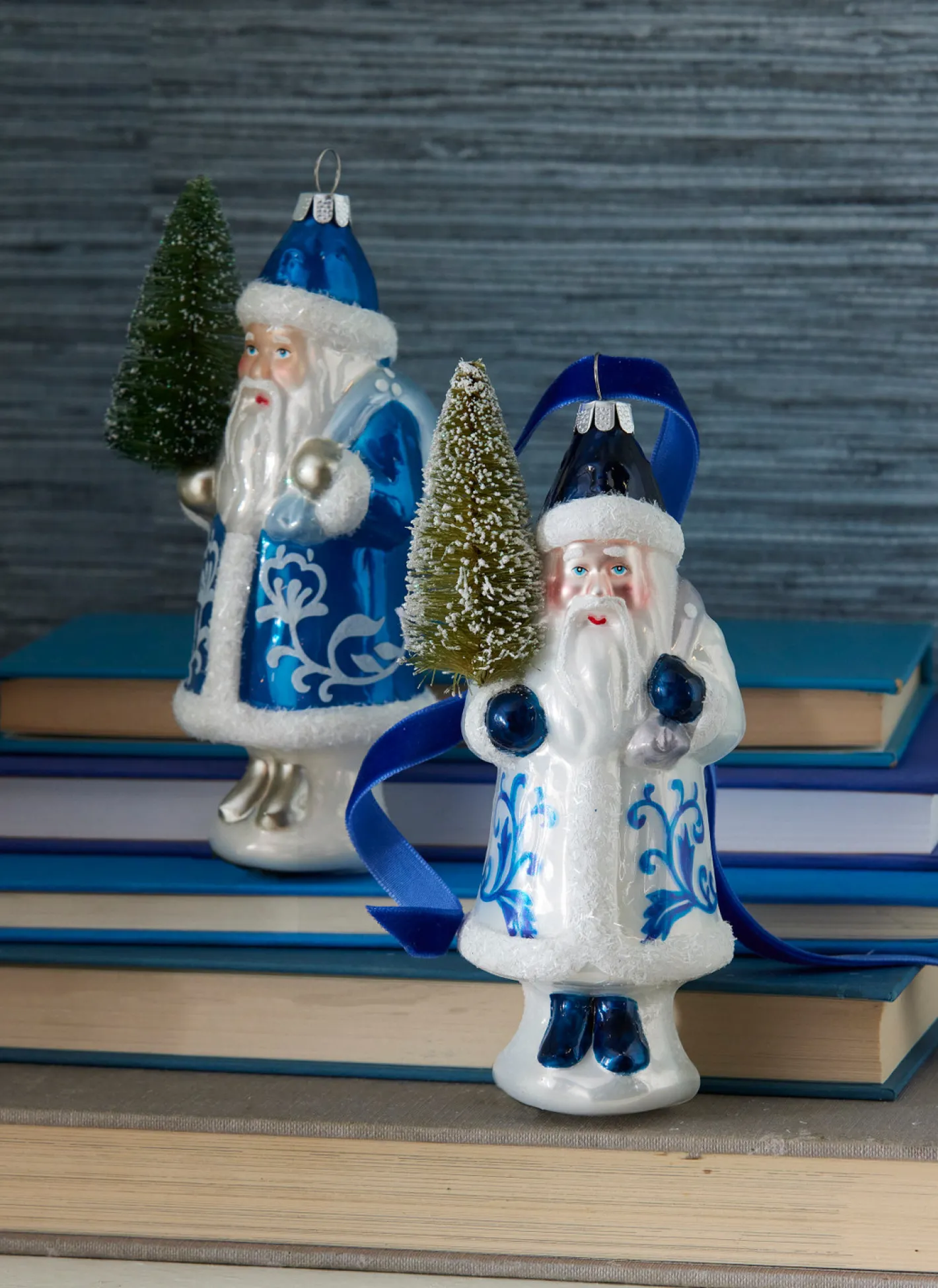 Raz Imports Raz 5.5" Delft Santa with Tree Glass Christmas Ornament 4352893 Clearance