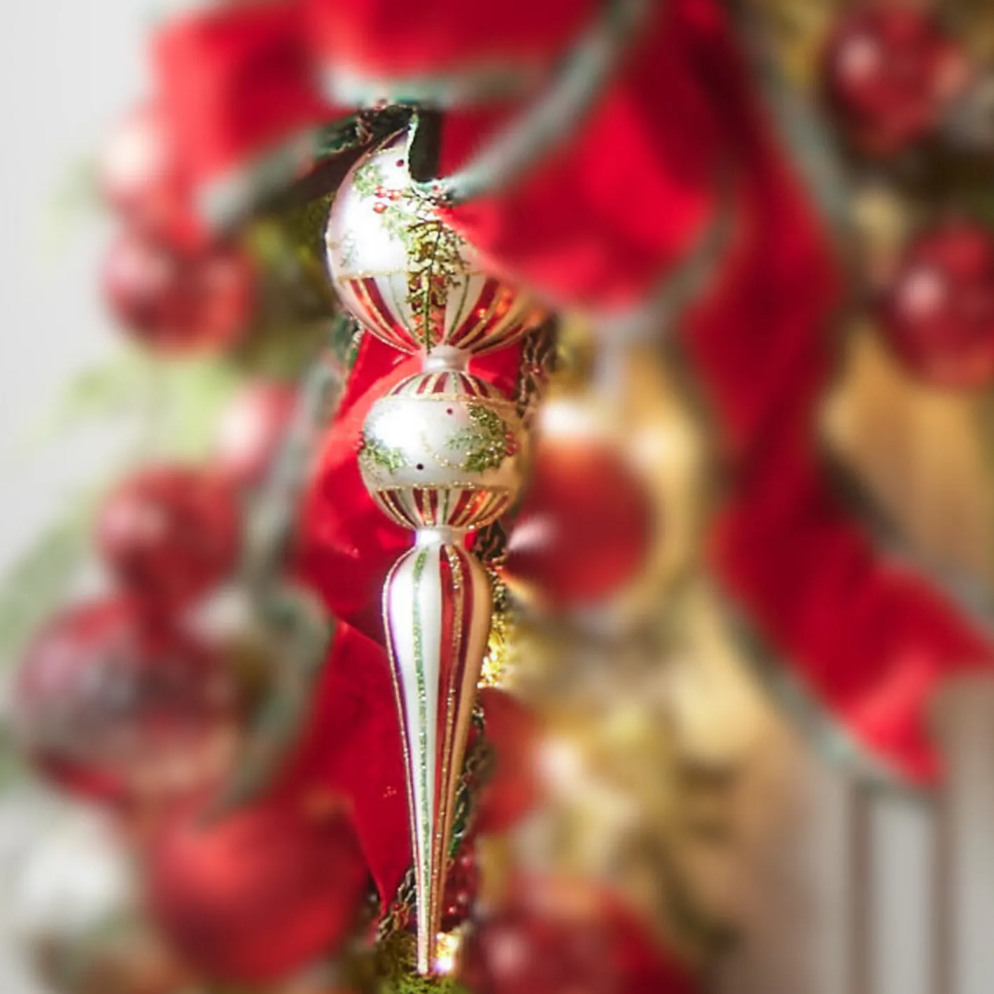 Raz Imports Raz 15" Large Holly Leaf Glass Finial Christmas Ornament 4424545 Outlet