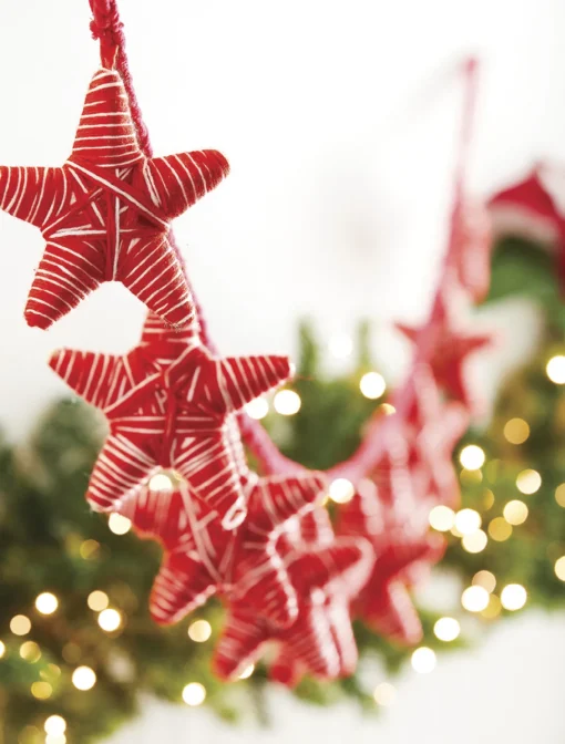 Raz Imports Raz 6' Red and White Yarn Star Christmas Tree Garland G4160800 Clearance