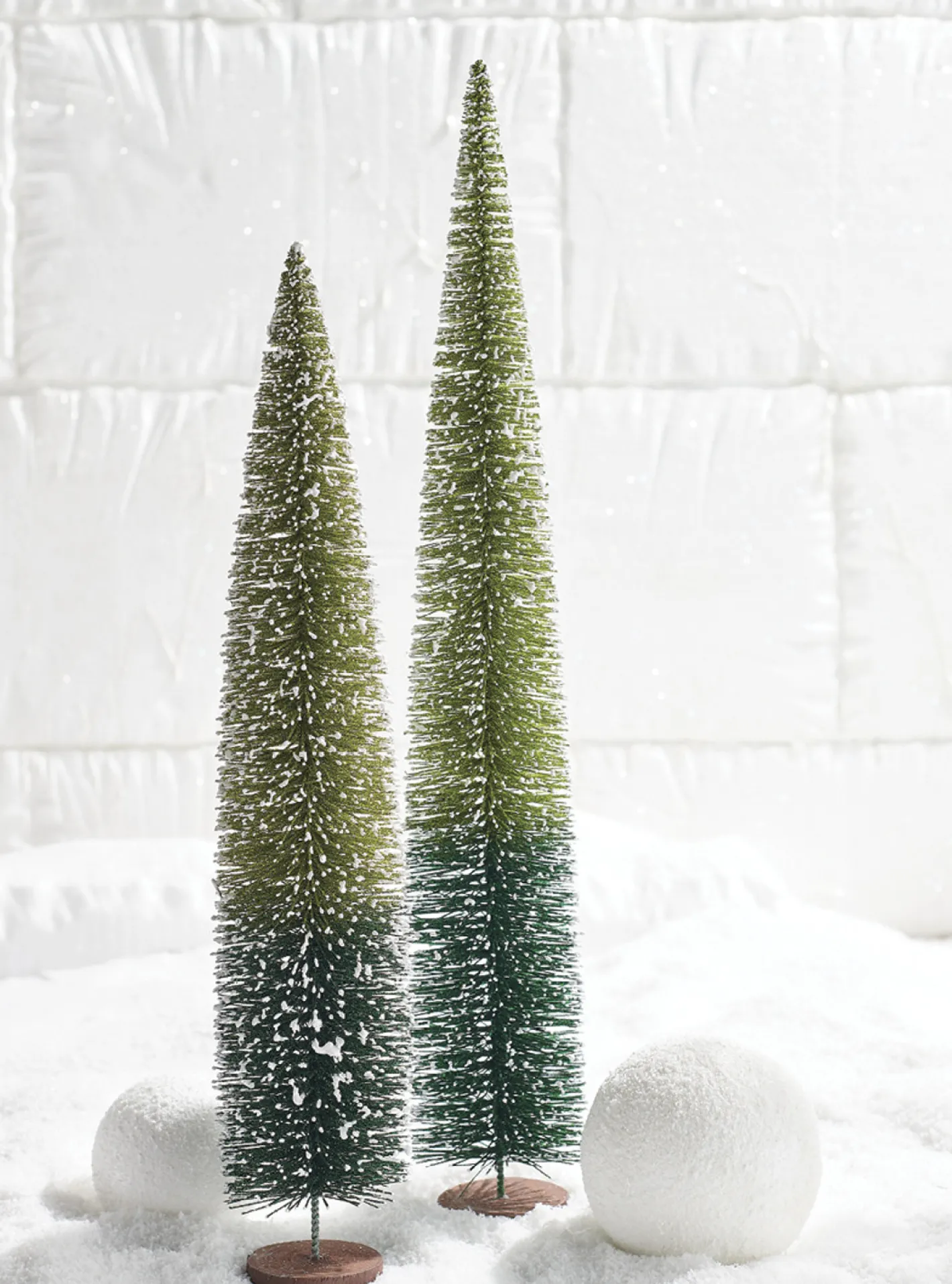 Raz Imports Raz Large 23" Two Tone Bottle Brush Christmas Tree Decoration 4219186 Best